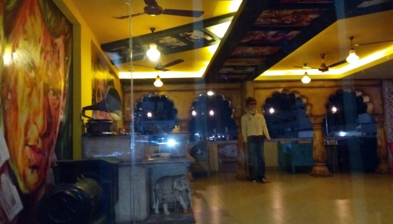 BOLLYWOOD DHABA